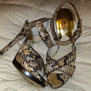 TheJet set6  Michael kors size 9